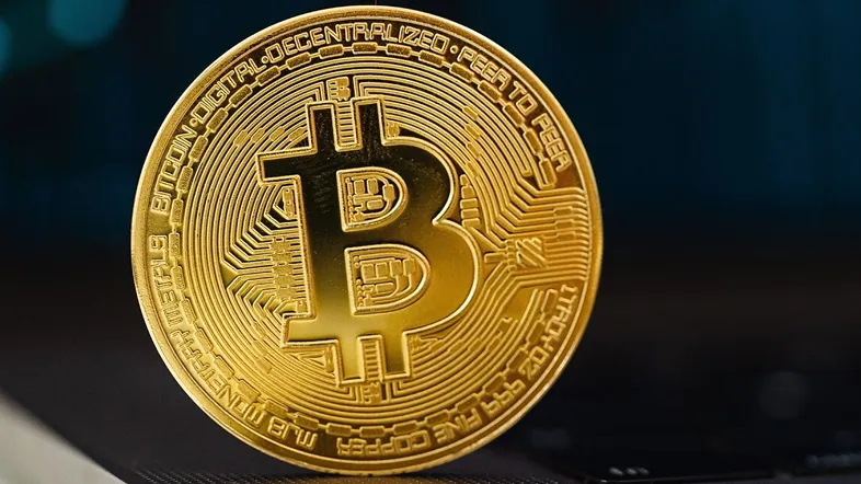Auryn Cointra - Auryn Cointra